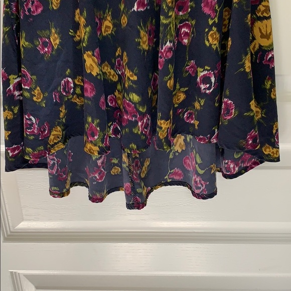 Lush Pleated Swing Tank in Floral Sz S - Picture 4 of 4